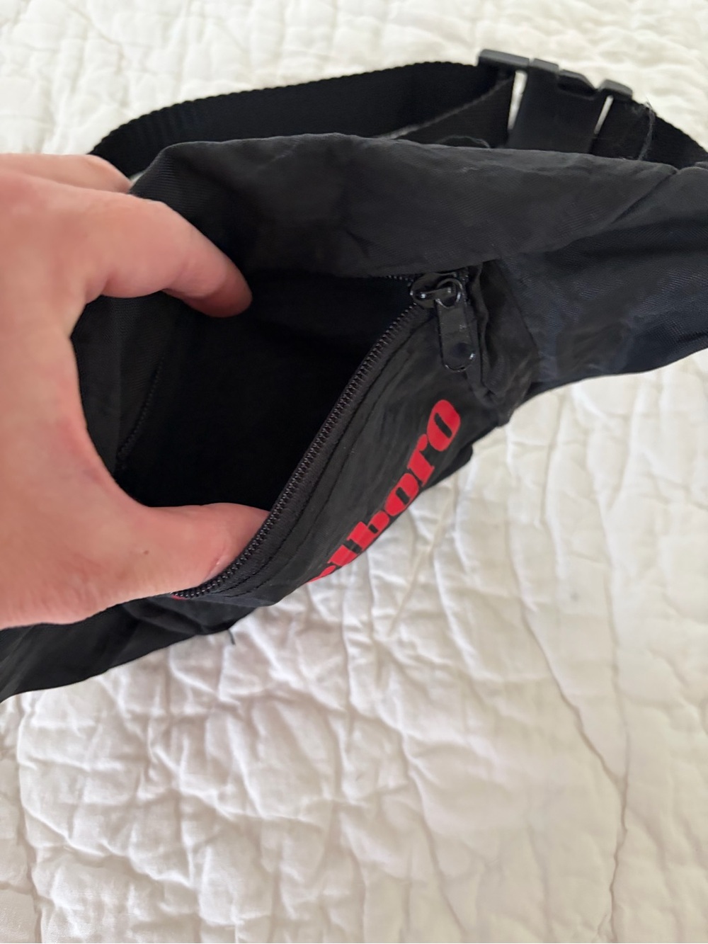 Vintage Marlboro black mini fanny pack belt bag - Picture 3 of 6